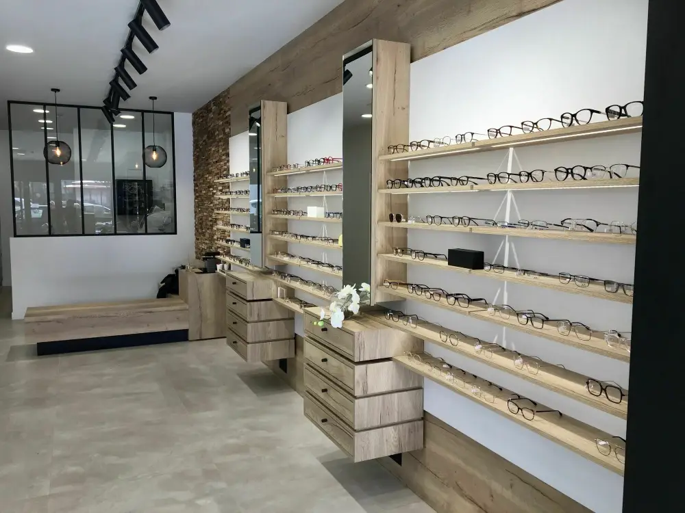 L'Opticien